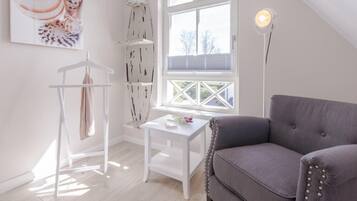 TV, fireplace, DVD player, stereo