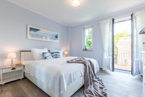 2 bedrooms, in-room safe, iron/ironing board, WiFi