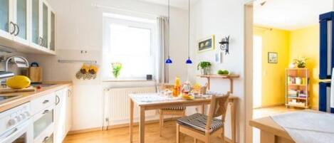 Fridge, microwave, oven, dishwasher