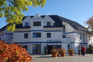 Exterior - Klosterstrasse 14b Whg. 1 "KÖNIG" - Well-kept comfort apartment in second floor (Zingst)