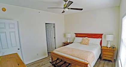 Rehoboth/Lewes Condo-Many Amenities(Dog Friendly)
