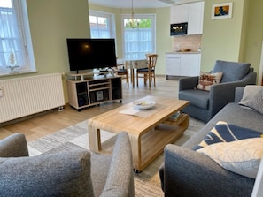 Tv, dvd-afspiller, stereoanlæg