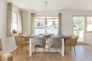 Dining - Haseneck 2a " Kranichfeld" - central and yet quietly situated vacation home for (Zingst)