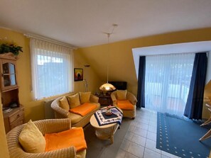 Fernseher, Stereoanlage