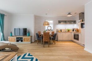 Tv, pejs, stereoanlæg