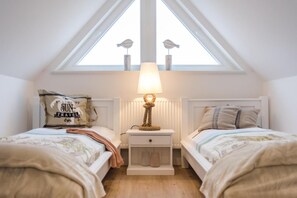 3 slaapkamers, een strijkplank/strijkijzer, wifi