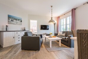 Fernseher, Stereoanlage