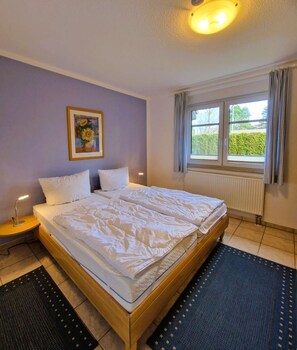 3 bedrooms, in-room safe, WiFi - Apartment 2 "Neue Liebe" zfw/111 - modern vacation apartment in the apartment house "Neue Liebe". (Zingst)