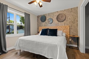 6 bedrooms, iron/ironing board, free WiFi, bed sheets