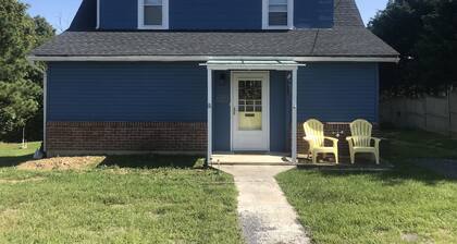 Charming Cottage at the Edge of Town