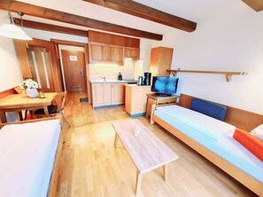 1 室のベッドルーム、旅行用ベビーベッド、インターネット