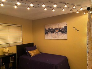 3 bedrooms, desk, iron/ironing board, WiFi