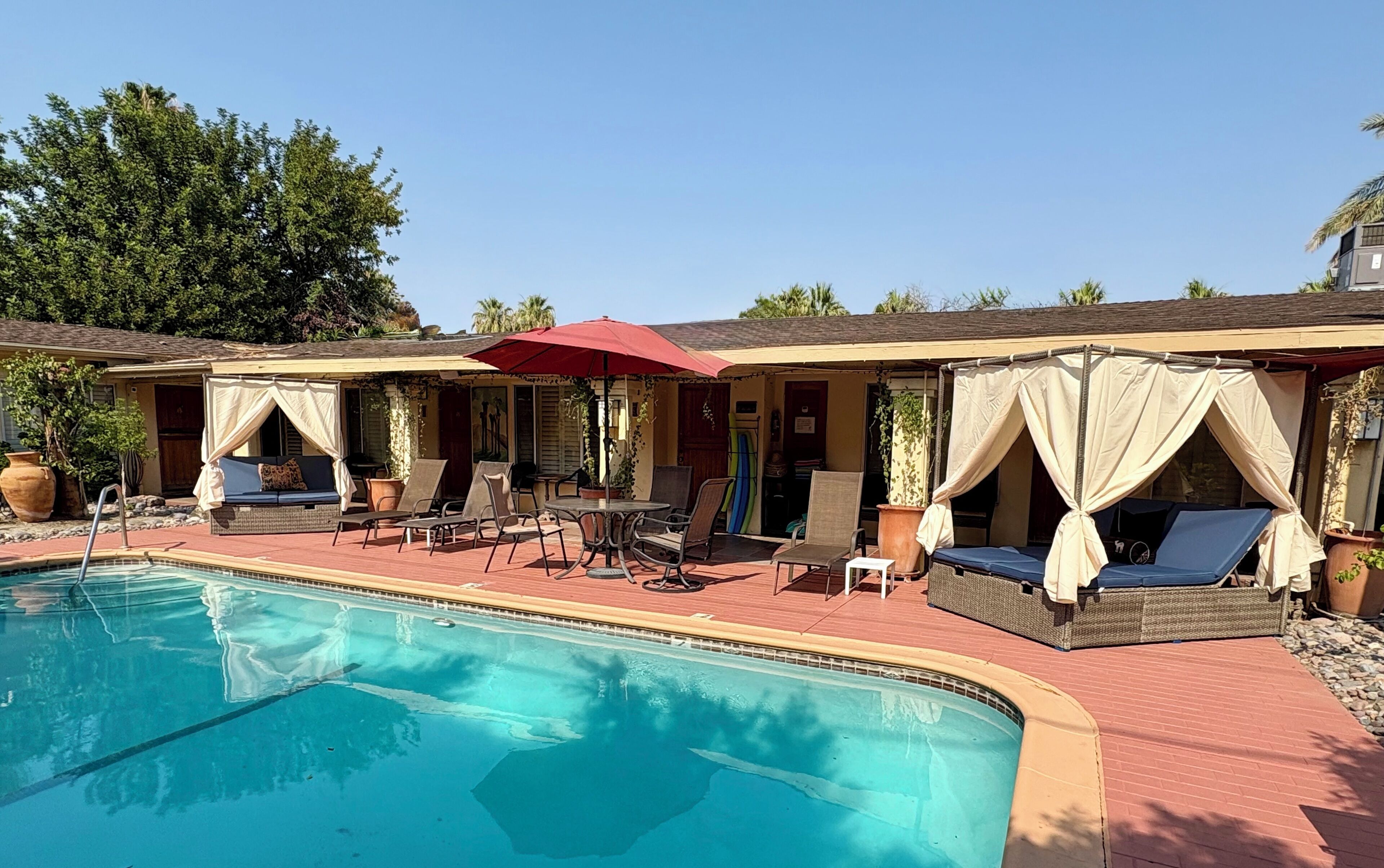 室外泳池、暖水池