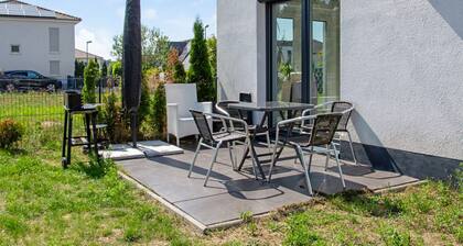 Luxury New-Build Villa with Garden, Terrace, Air Conditioning, and Wi-Fi