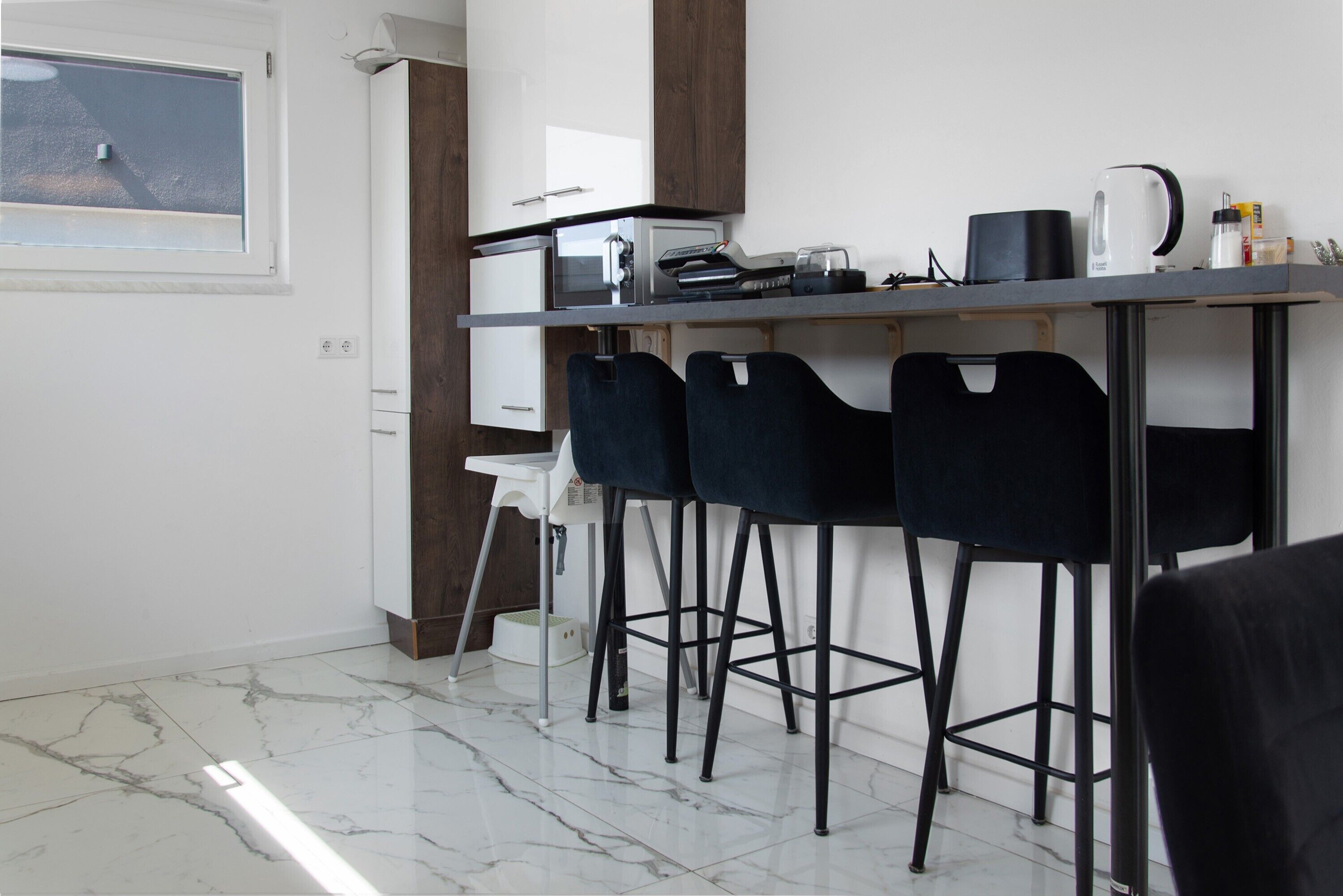 Kühlschrank, Ofen, Herdplatte, Geschirrspüler