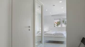 5 Schlafzimmer, Bügeleisen/Bügelbrett, kostenloses WLAN, Bettwäsche