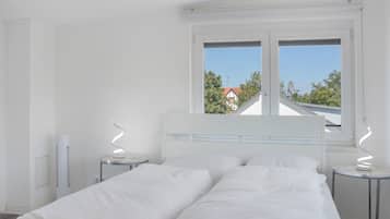 5 Schlafzimmer, Bügeleisen/Bügelbrett, kostenloses WLAN, Bettwäsche