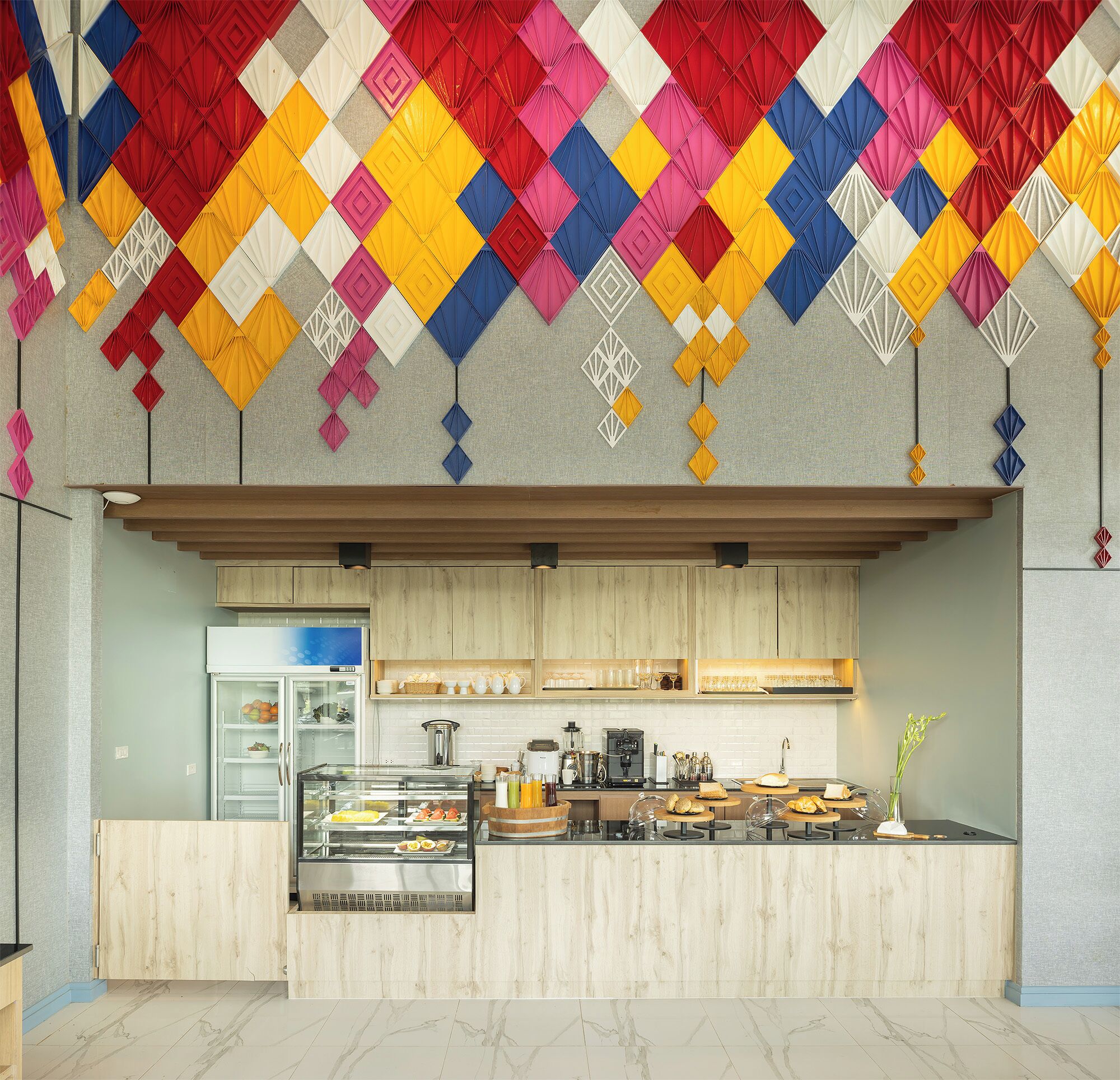 Daily cooked-to-order breakfast (THB 250 per person)