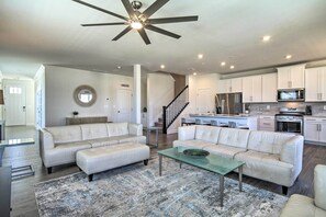 Fernseher, Tischtennisplatte