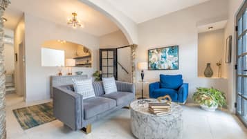 Suite Luxe, 3 chambres | Coin séjour