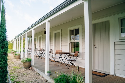 Tuhitarata Country Estate Studios