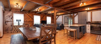 RIVER! Hot tub, Movie theater, Sauna, Massage chair