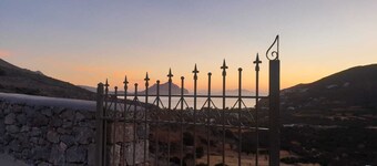 AMORGOS- Villa Handras, Main Villa