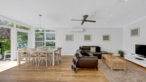 TV - Twin Rivers Whitehouse on the Murray (Bundalong)