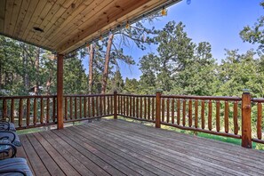 Terrace/patio - Spacious Black Hawk Home w/ Furnished Deck! (Black Hawk)