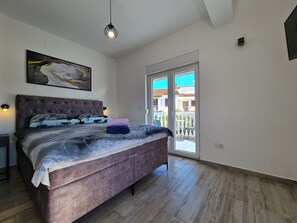 5 bedrooms, internet