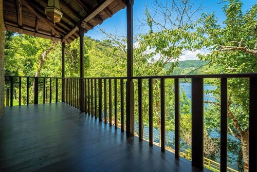 Hidden House A Veiga