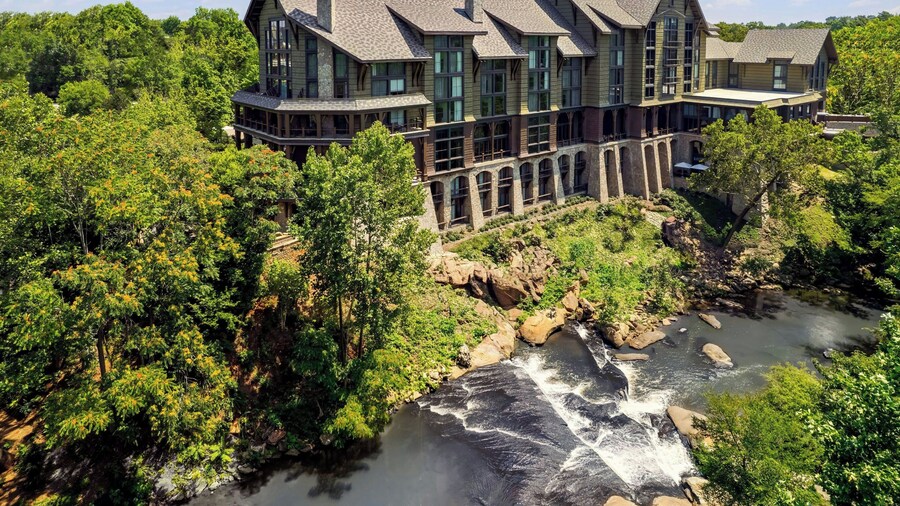 Grand Bohemian Lodge Greenville, Autograph Collection