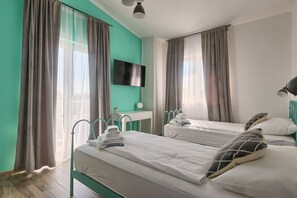 4 soverom, safe på rommet, wi-fi (inkludert) og sengetøy