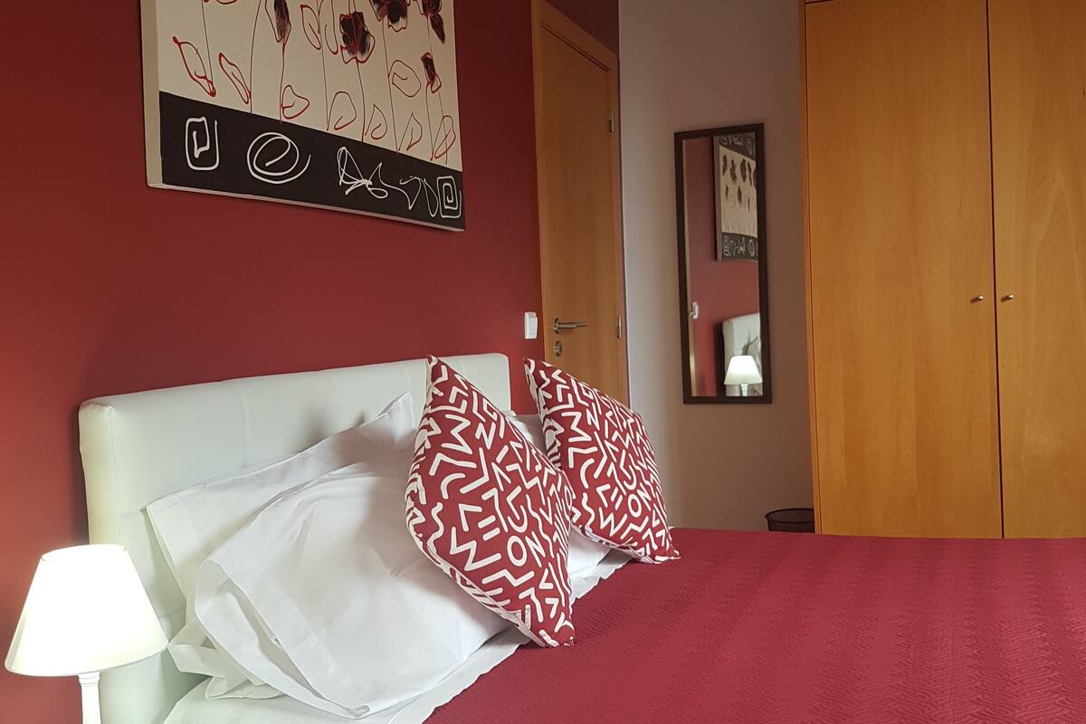 Hypo-allergenic bedding, individually decorated, individually furnished