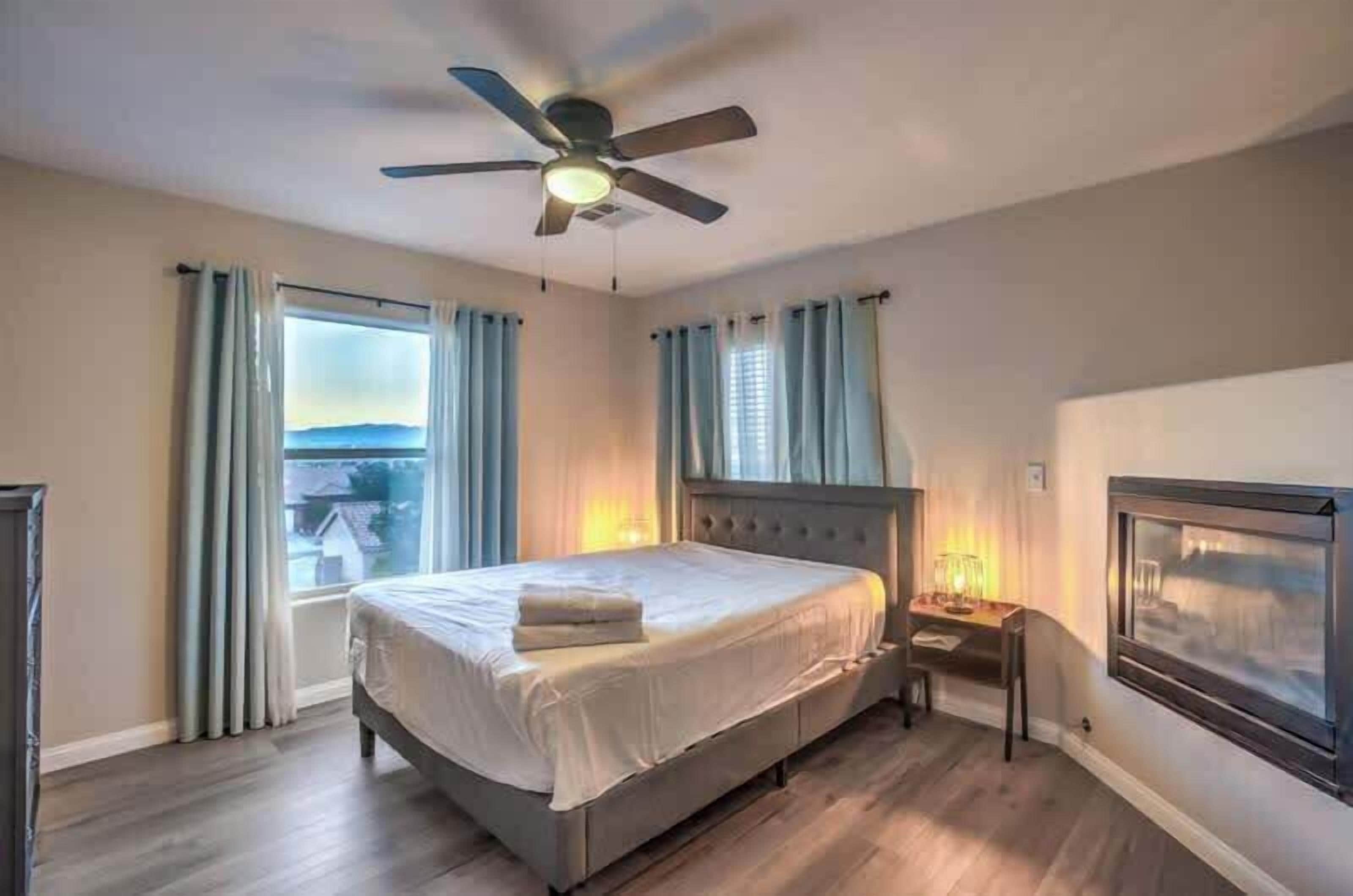 4 habitaciones, tabla de planchar con plancha, cuna de viaje y wifi 