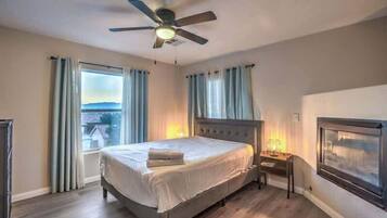 4 habitaciones, tabla de planchar con plancha, cuna de viaje y wifi