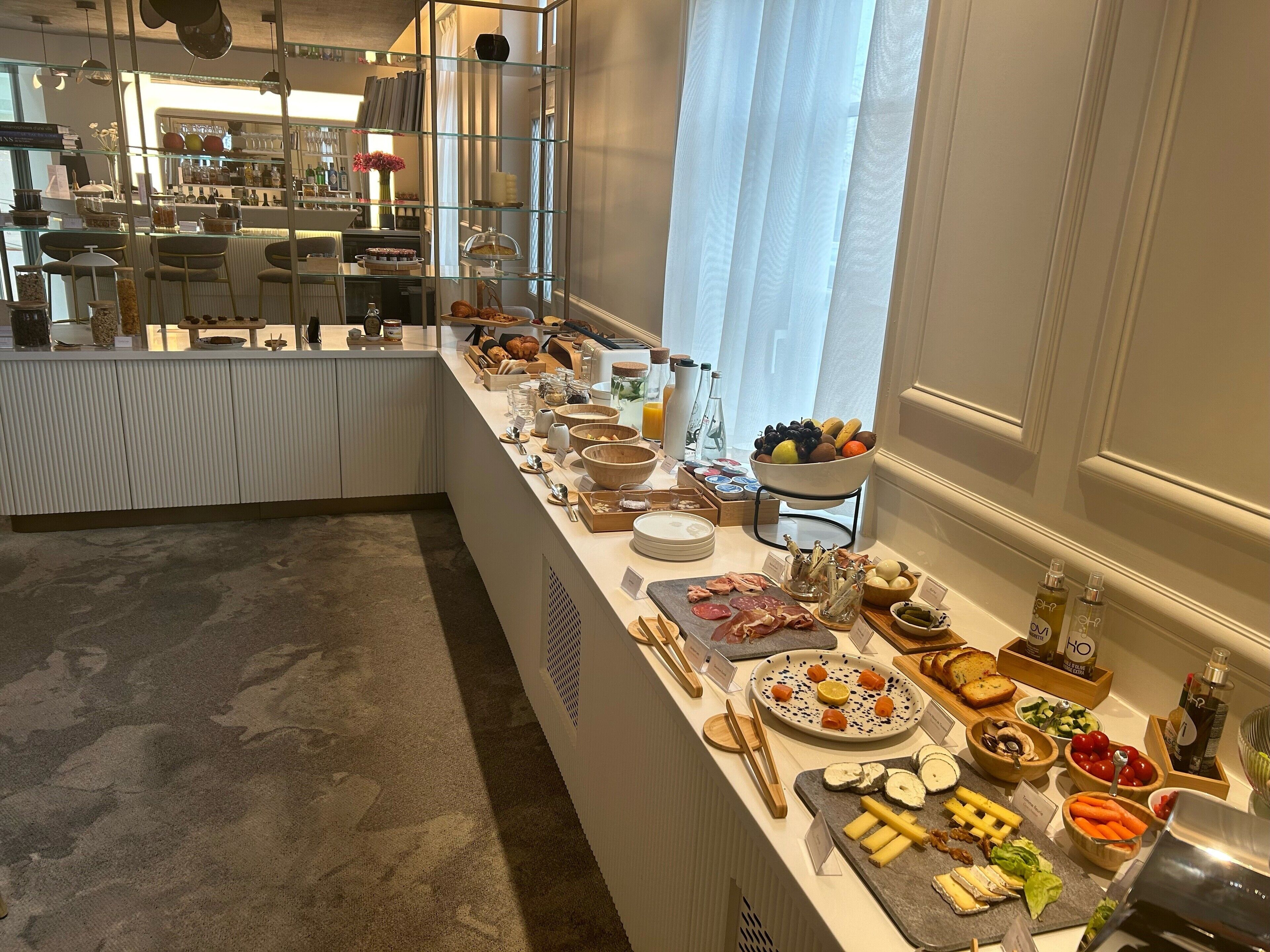 매일 유럽식 아침 식사(1인당 EUR 28)