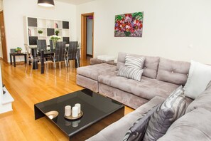 Τηλεόραση 32 ιντσών με ψηφιακά κανάλια