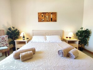 Zimmersafe, Bügeleisen/Bügelbrett, Reisekinderbett, kostenloses WLAN