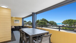 Outdoor dining - Kingscliff Paradise with Ocean Views (KINGSCLIFF)
