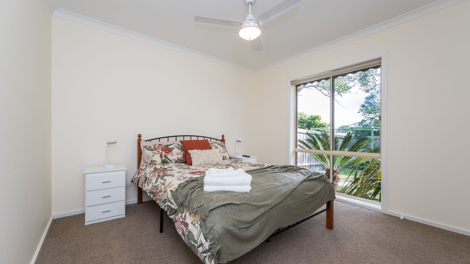 3 makuuhuonetta, silitysrauta/-lauta, Wi-Fi, pääsy pyörätuolilla