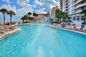 Indoor pool, outdoor pool - High Tide Sunrise - Ocean Walk (Daytona Beach)