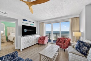 3 bedrooms, iron/ironing board, free WiFi, bed sheets - High Tide Sunrise - Ocean Walk (Daytona Beach)