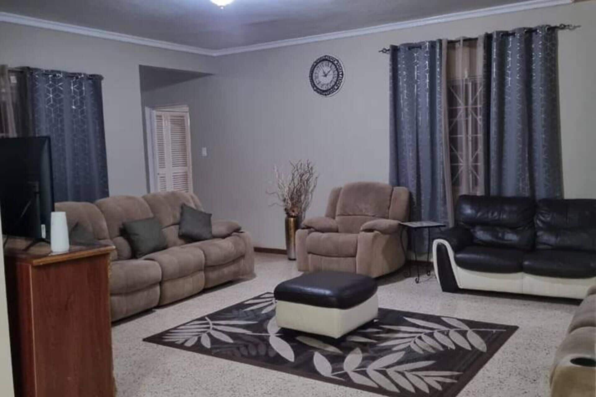 30-inch TV with digital channels