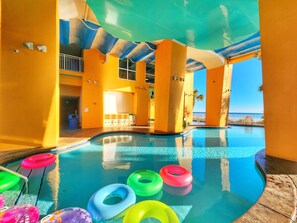 Piscine extérieure, piscine chauffée