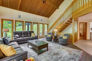 Smart-TV, Kamin, Tischfußball