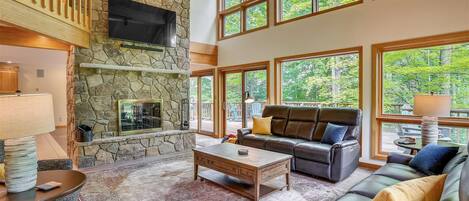 Smart-TV, Kamin, Tischfußball