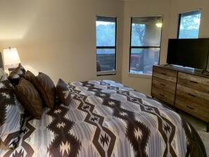 2 Schlafzimmer, Bügeleisen/Bügelbrett, kostenloses WLAN, Bettwäsche