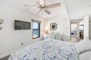 3 bedrooms, iron/ironing board, free WiFi