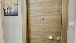 Unclassified image, 4 of 32, button - Amazing apt. close to cultural sites (Athens)
